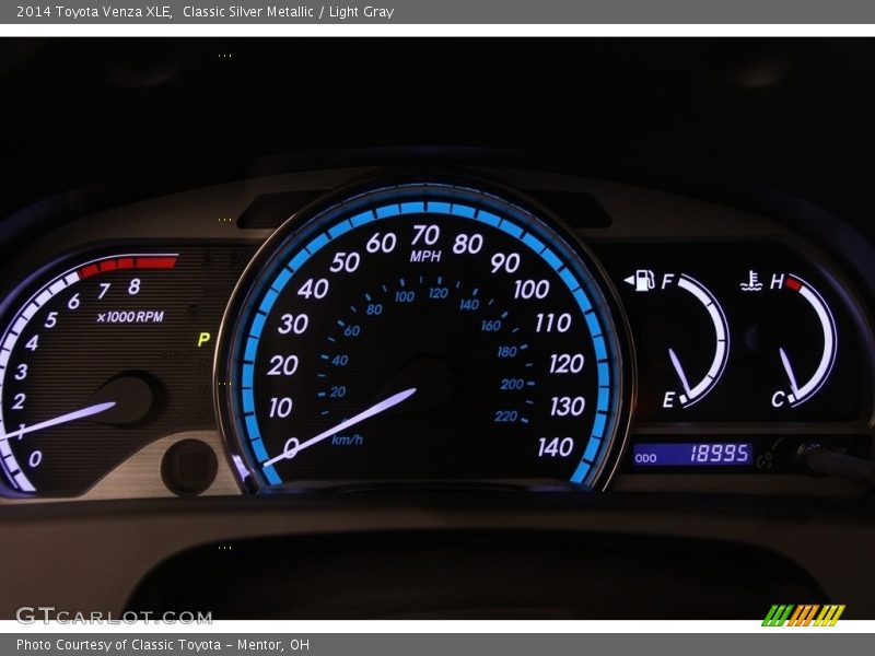 Classic Silver Metallic / Light Gray 2014 Toyota Venza XLE