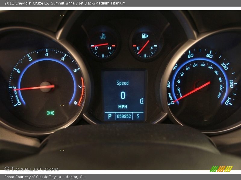 Summit White / Jet Black/Medium Titanium 2011 Chevrolet Cruze LS
