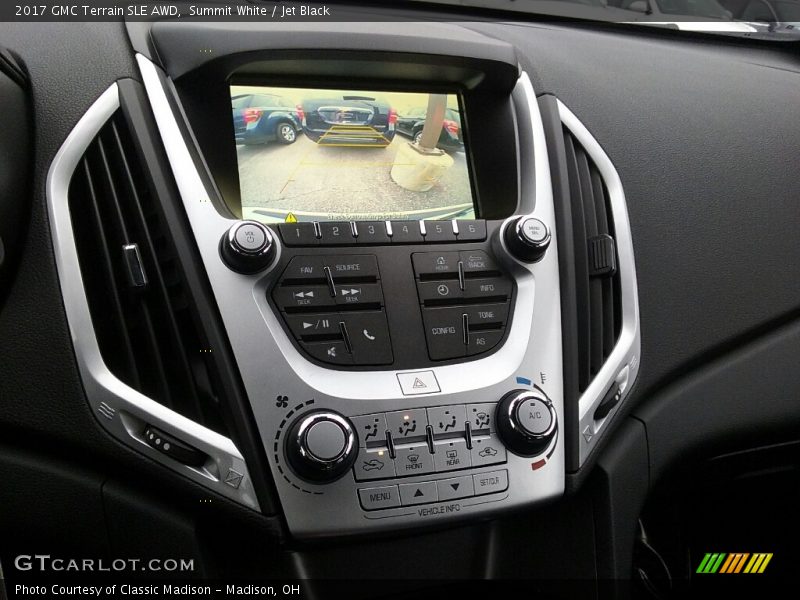 Summit White / Jet Black 2017 GMC Terrain SLE AWD
