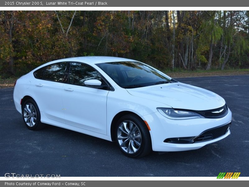 Lunar White Tri-Coat Pearl / Black 2015 Chrysler 200 S