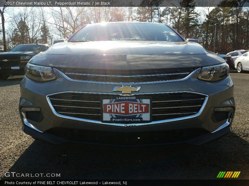 Pepperdust Metallic / Jet Black 2017 Chevrolet Malibu LT