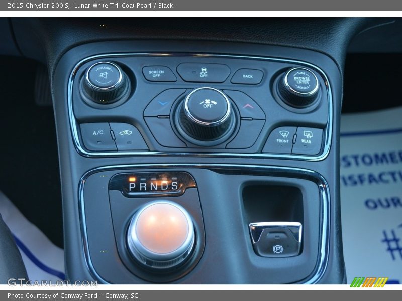 Lunar White Tri-Coat Pearl / Black 2015 Chrysler 200 S