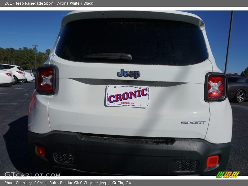 Alpine White / Black 2017 Jeep Renegade Sport