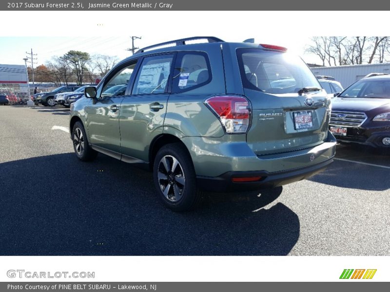 Jasmine Green Metallic / Gray 2017 Subaru Forester 2.5i