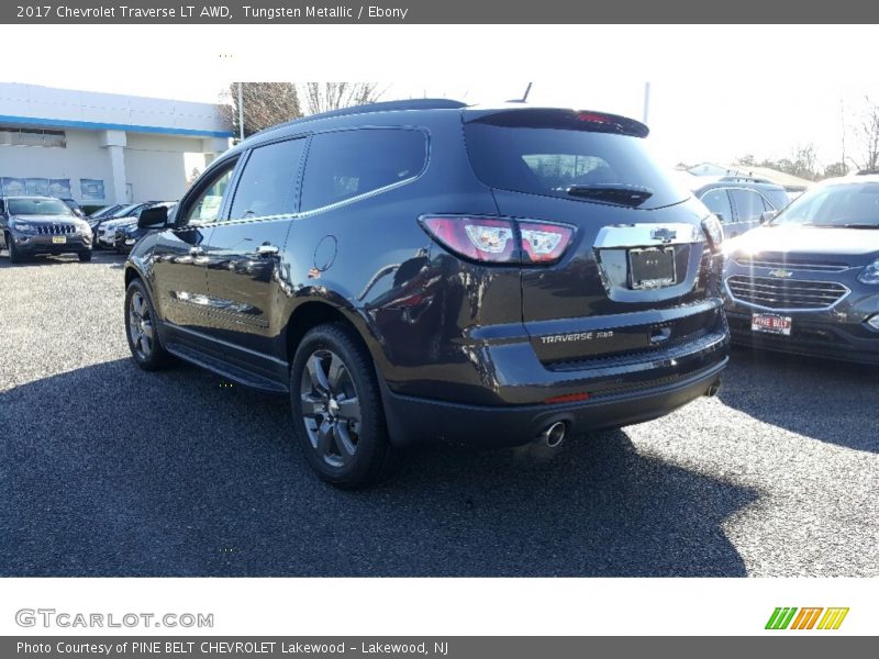 Tungsten Metallic / Ebony 2017 Chevrolet Traverse LT AWD