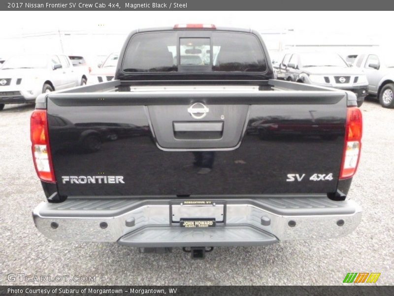 Magnetic Black / Steel 2017 Nissan Frontier SV Crew Cab 4x4