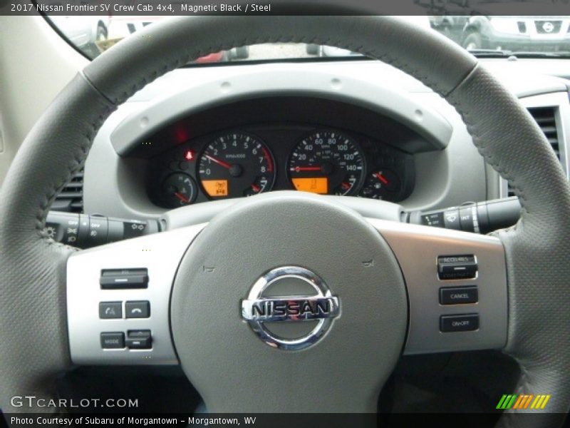 Magnetic Black / Steel 2017 Nissan Frontier SV Crew Cab 4x4