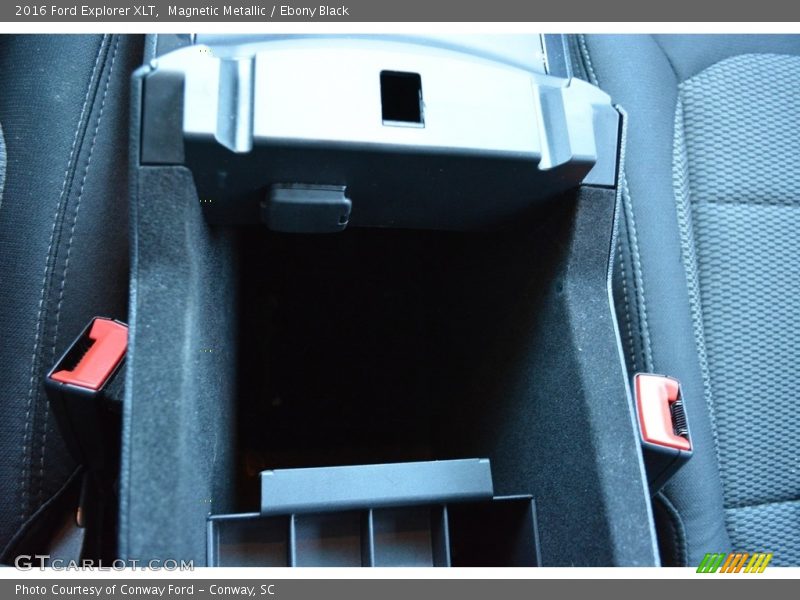 Magnetic Metallic / Ebony Black 2016 Ford Explorer XLT