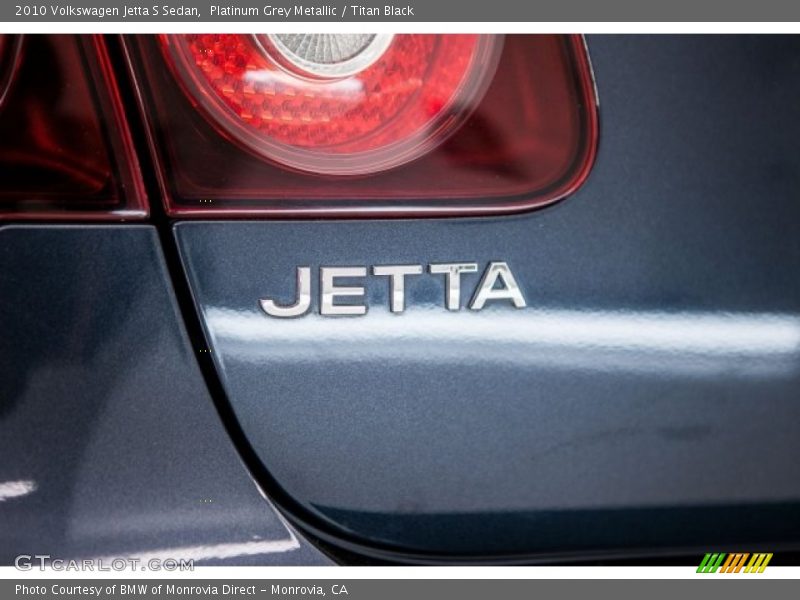 Platinum Grey Metallic / Titan Black 2010 Volkswagen Jetta S Sedan