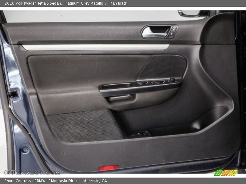 Platinum Grey Metallic / Titan Black 2010 Volkswagen Jetta S Sedan