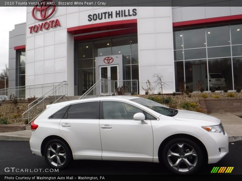 Blizzard White Pearl / Gray 2010 Toyota Venza V6 AWD