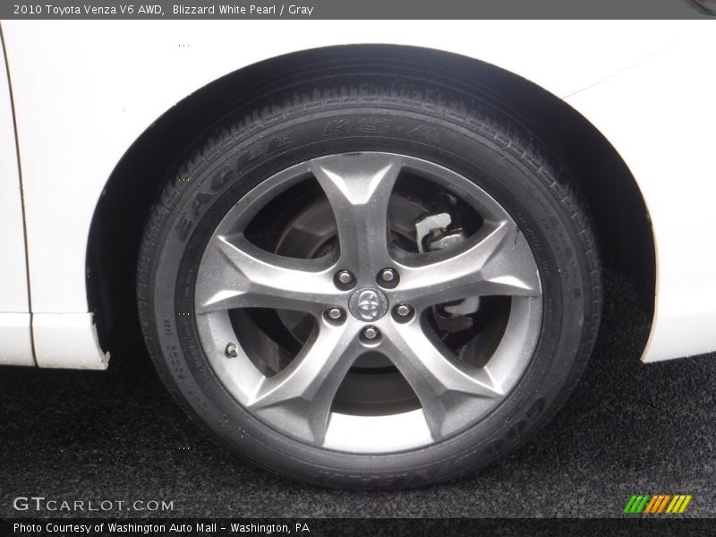 Blizzard White Pearl / Gray 2010 Toyota Venza V6 AWD