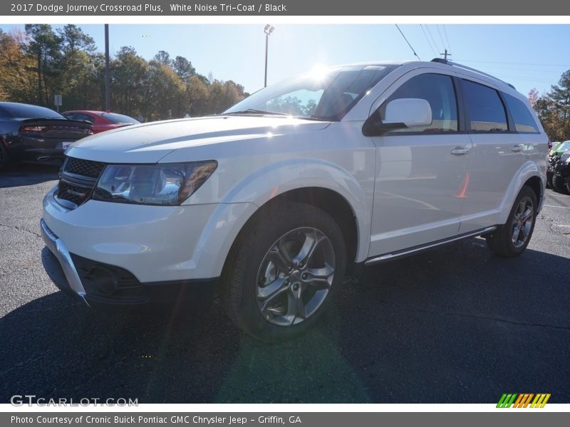 White Noise Tri-Coat / Black 2017 Dodge Journey Crossroad Plus