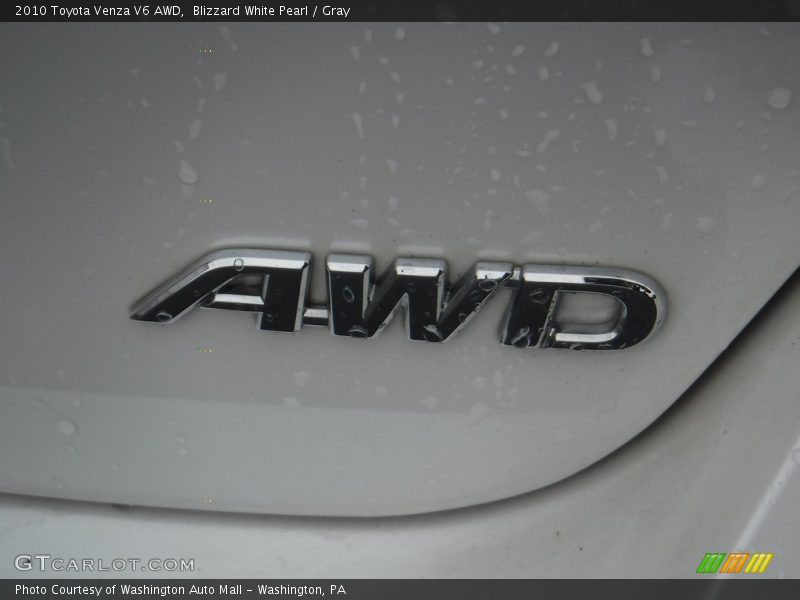 Blizzard White Pearl / Gray 2010 Toyota Venza V6 AWD