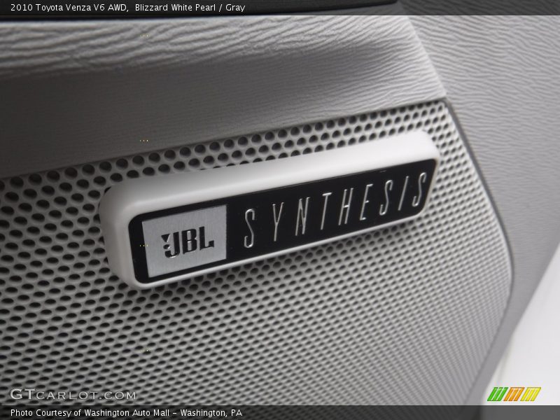 Blizzard White Pearl / Gray 2010 Toyota Venza V6 AWD