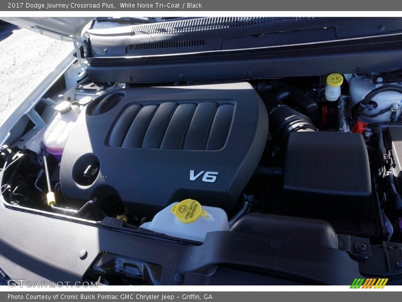 White Noise Tri-Coat / Black 2017 Dodge Journey Crossroad Plus