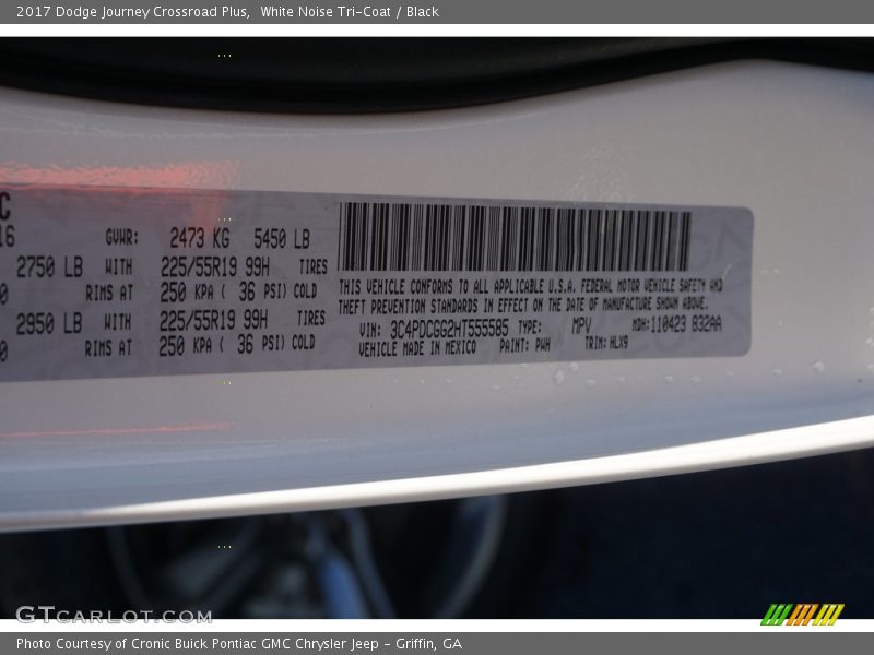 White Noise Tri-Coat / Black 2017 Dodge Journey Crossroad Plus