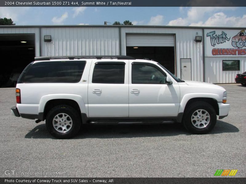 Summit White / Tan/Neutral 2004 Chevrolet Suburban 1500 Z71 4x4