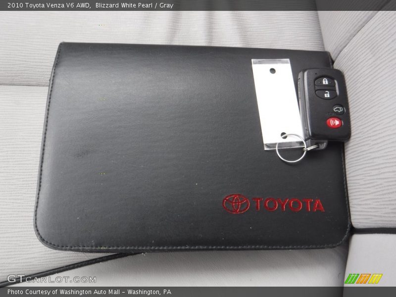 Blizzard White Pearl / Gray 2010 Toyota Venza V6 AWD