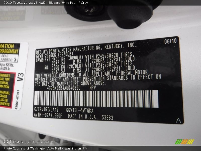 Blizzard White Pearl / Gray 2010 Toyota Venza V6 AWD