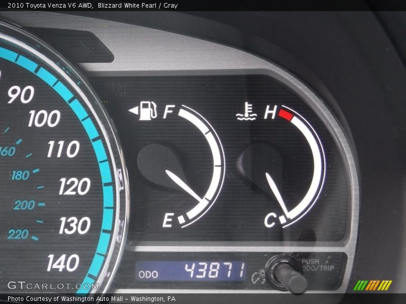 Blizzard White Pearl / Gray 2010 Toyota Venza V6 AWD