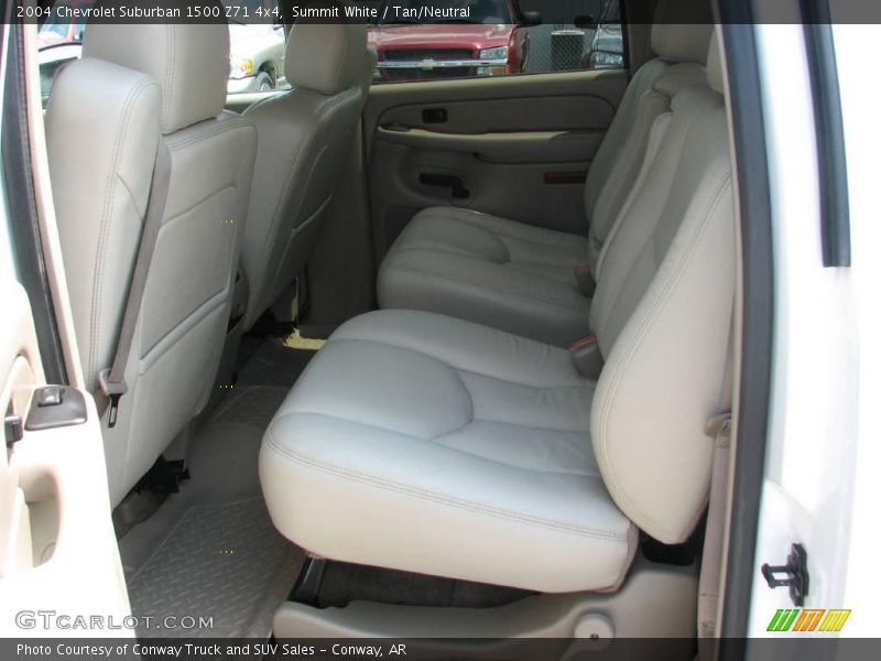 Summit White / Tan/Neutral 2004 Chevrolet Suburban 1500 Z71 4x4
