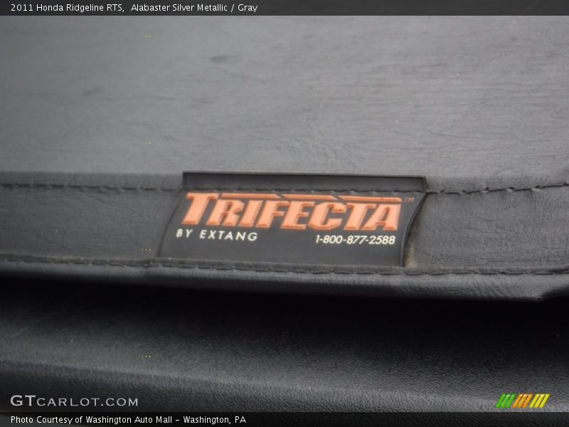 Alabaster Silver Metallic / Gray 2011 Honda Ridgeline RTS