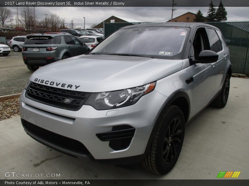 Indus Silver Metallic / Ebony 2017 Land Rover Discovery Sport SE
