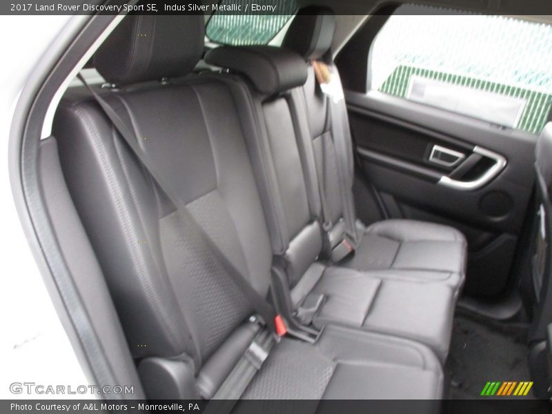 Indus Silver Metallic / Ebony 2017 Land Rover Discovery Sport SE