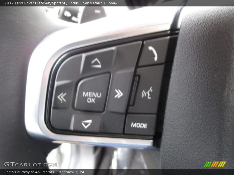 Indus Silver Metallic / Ebony 2017 Land Rover Discovery Sport SE