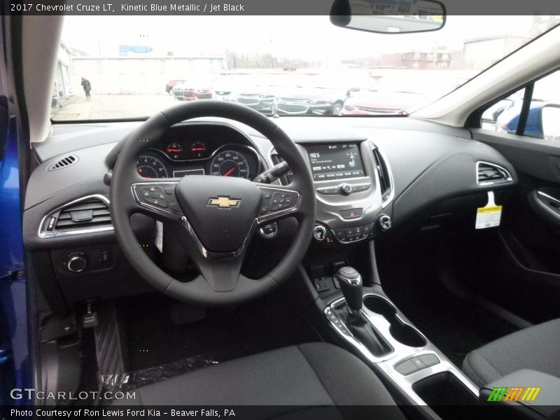  2017 Cruze LT Jet Black Interior