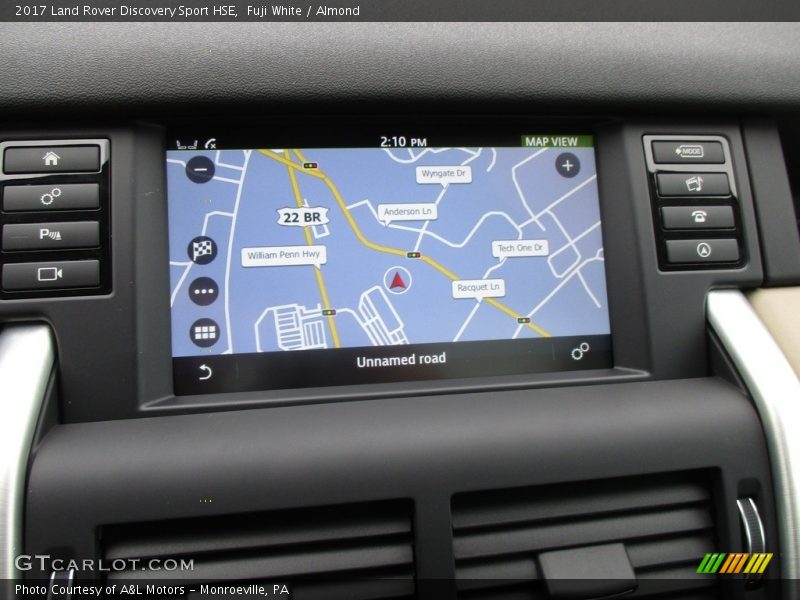 Navigation of 2017 Discovery Sport HSE