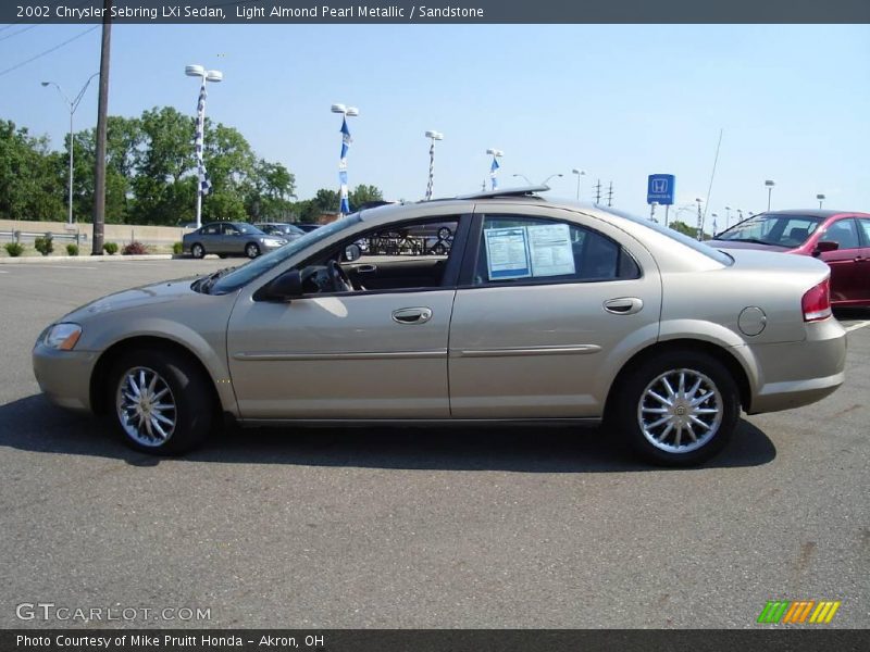 Light Almond Pearl Metallic / Sandstone 2002 Chrysler Sebring LXi Sedan