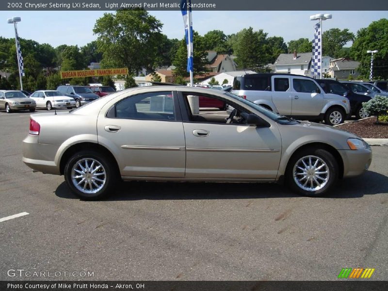 Light Almond Pearl Metallic / Sandstone 2002 Chrysler Sebring LXi Sedan