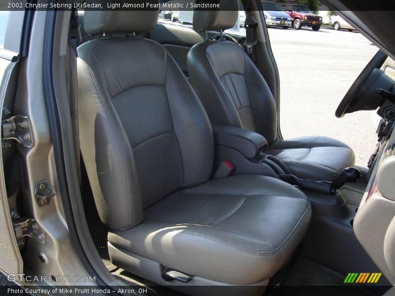 Light Almond Pearl Metallic / Sandstone 2002 Chrysler Sebring LXi Sedan