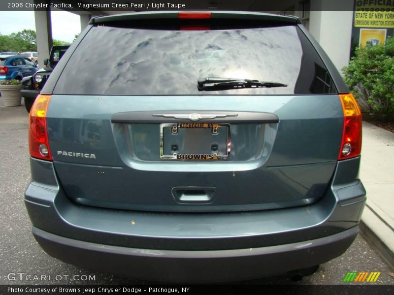 Magnesium Green Pearl / Light Taupe 2006 Chrysler Pacifica