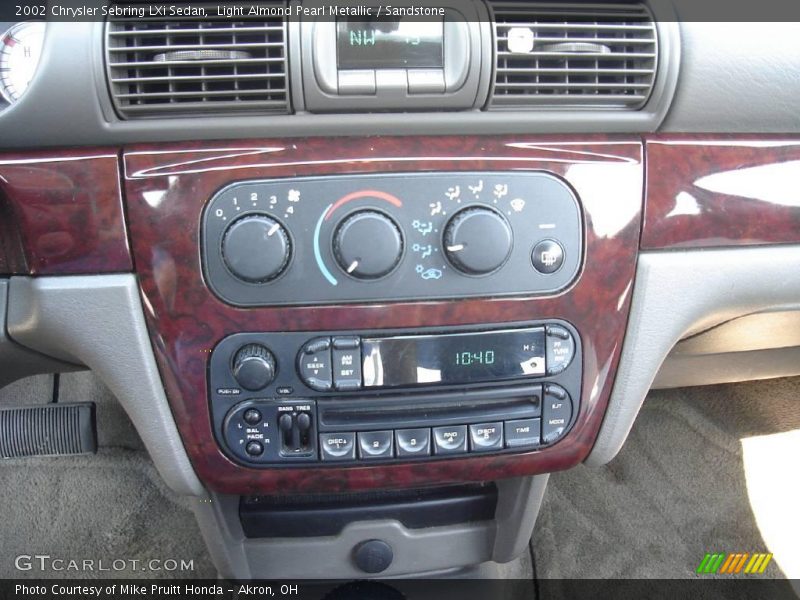 Light Almond Pearl Metallic / Sandstone 2002 Chrysler Sebring LXi Sedan