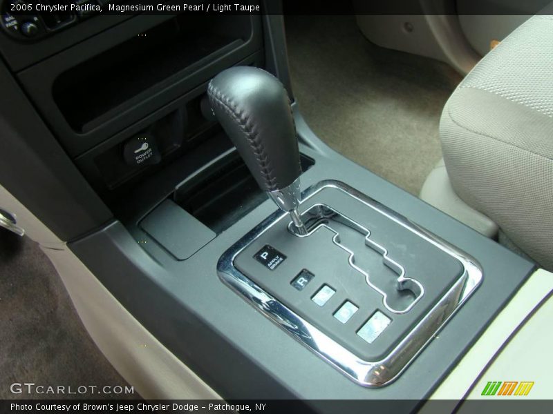 Magnesium Green Pearl / Light Taupe 2006 Chrysler Pacifica