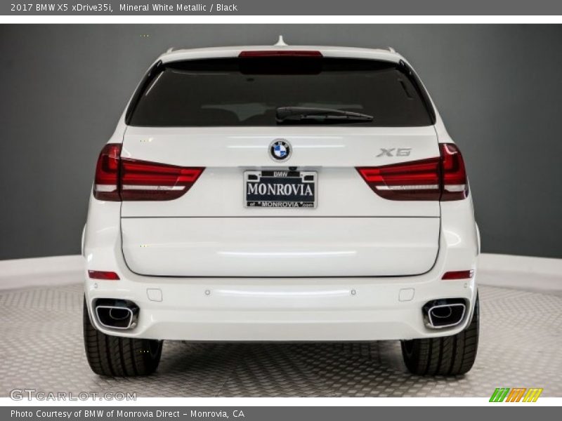 Mineral White Metallic / Black 2017 BMW X5 xDrive35i