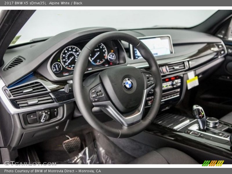 Alpine White / Black 2017 BMW X5 sDrive35i