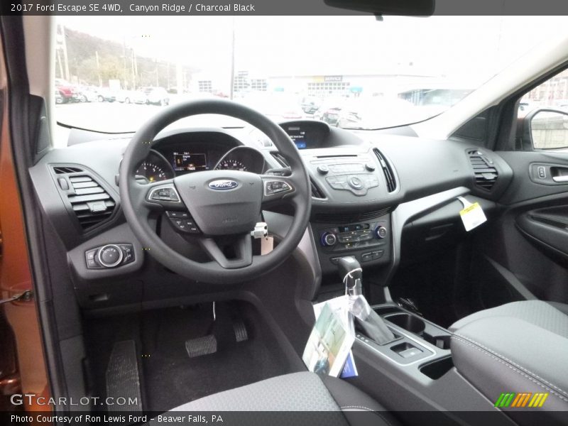 Canyon Ridge / Charcoal Black 2017 Ford Escape SE 4WD