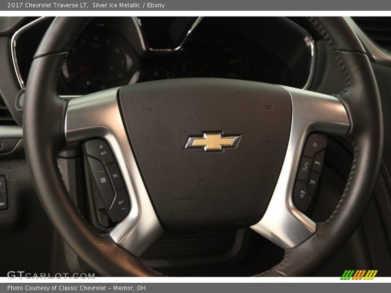 Silver Ice Metallic / Ebony 2017 Chevrolet Traverse LT