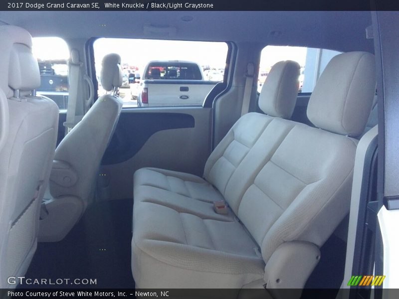 White Knuckle / Black/Light Graystone 2017 Dodge Grand Caravan SE