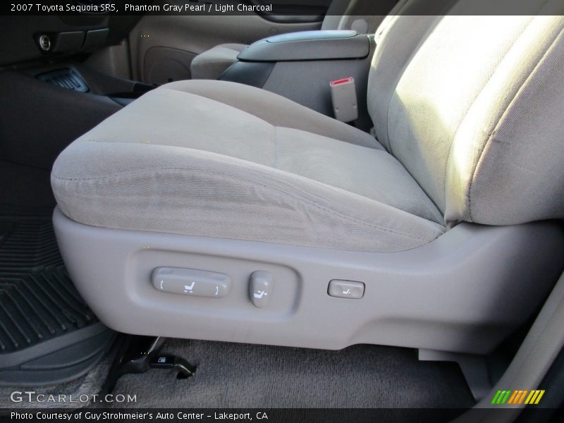 Phantom Gray Pearl / Light Charcoal 2007 Toyota Sequoia SR5