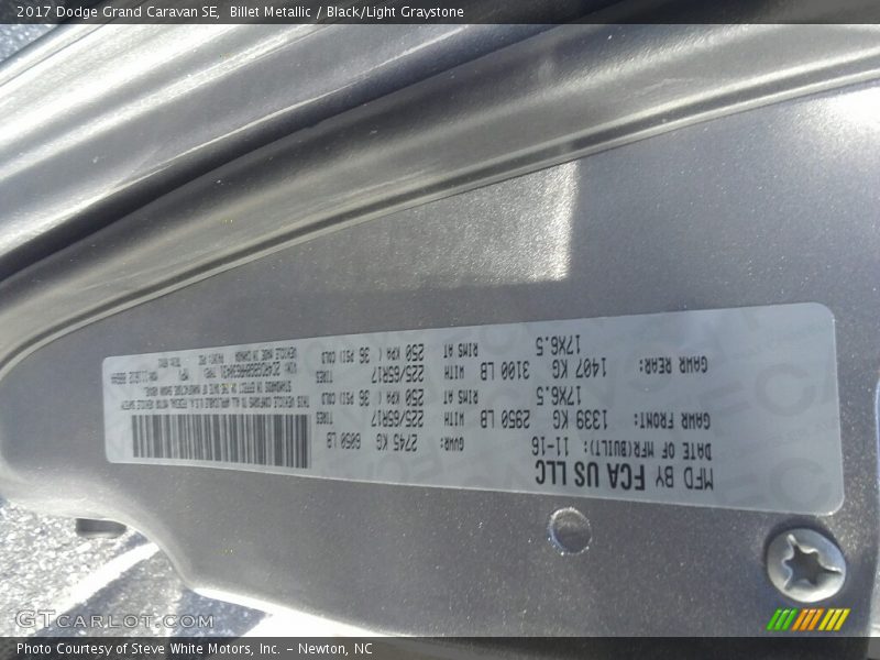 Billet Metallic / Black/Light Graystone 2017 Dodge Grand Caravan SE