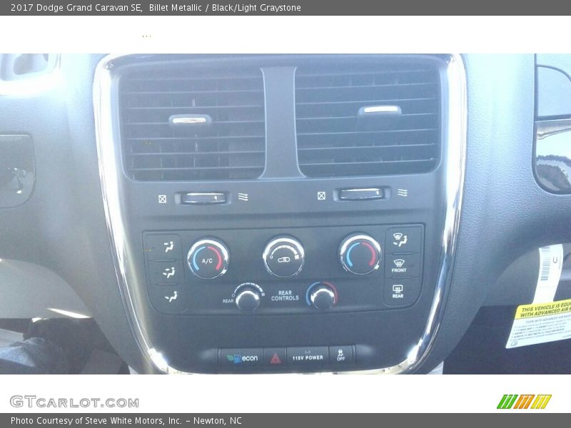 Billet Metallic / Black/Light Graystone 2017 Dodge Grand Caravan SE