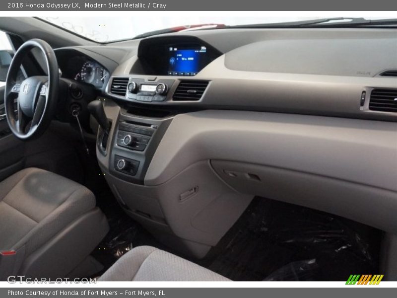 Modern Steel Metallic / Gray 2016 Honda Odyssey LX