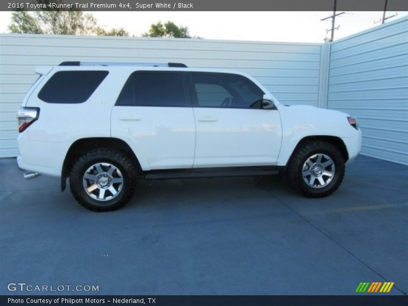 Super White / Black 2016 Toyota 4Runner Trail Premium 4x4