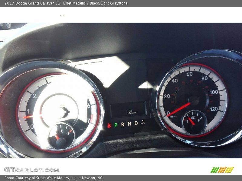 Billet Metallic / Black/Light Graystone 2017 Dodge Grand Caravan SE