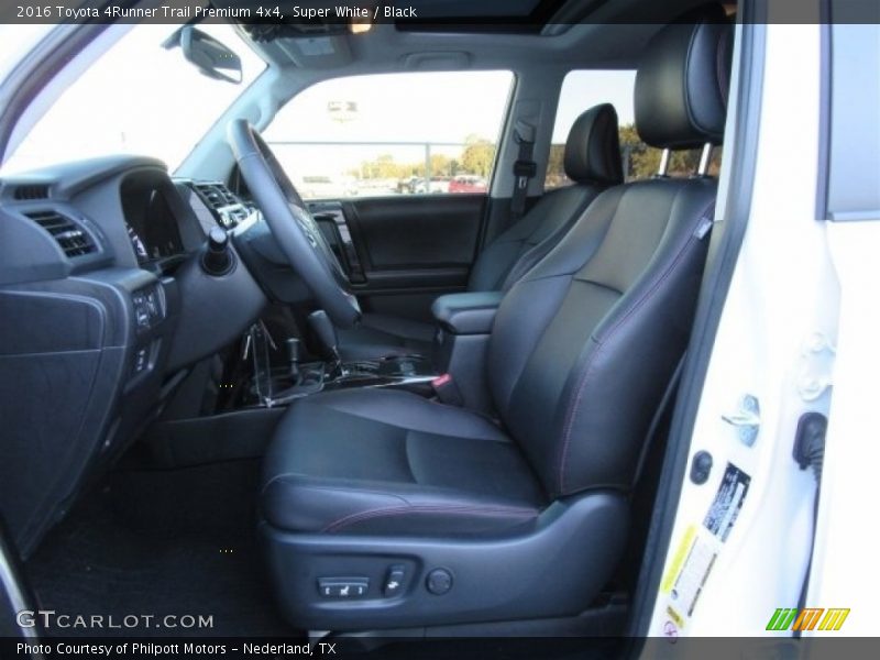 Super White / Black 2016 Toyota 4Runner Trail Premium 4x4